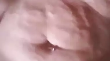 Indian bitch is ready for sex and she shows it in XXX video
