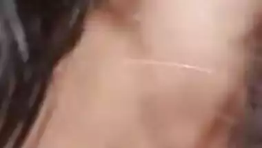 Bold wife ready to expose her face while sucking her life partner’s cock