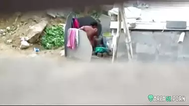 Neighbor on a era caught aunt taking a bath on the outdoor naked