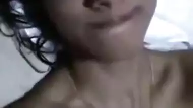 Desi Girl girl showing her cute boobs