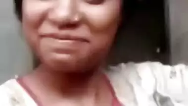 XXX girl does what Desi friend says and exposes her boobs on camera