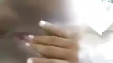 Amateur Desi chick passes a XXX exam in hot MMS self-fucking on camera