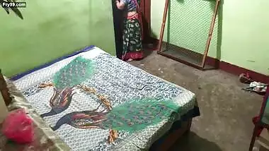 Sahu bhabhi ko Pados ke dewar ne jor jor se pela