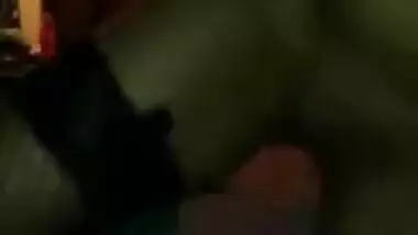 Desi whore has oral sex with XXX client who pays her for a blowjob