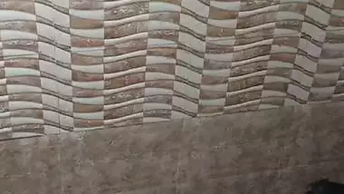 Naked mom bathing caught by horny son for masturbation